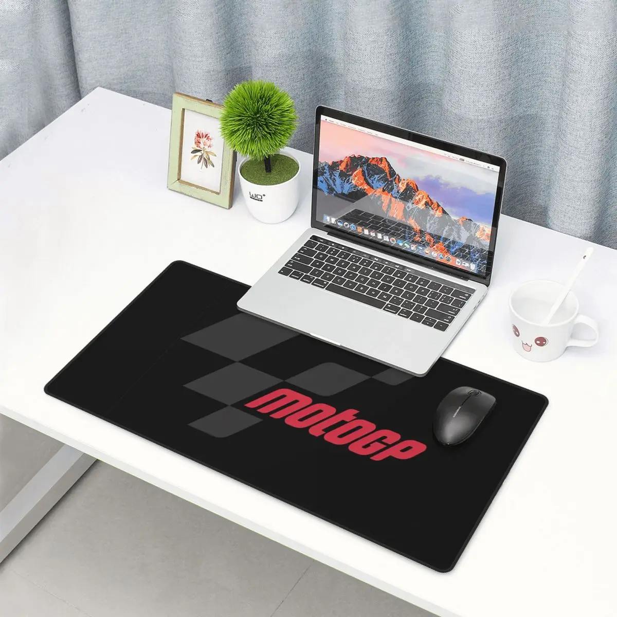 Gaming Laptop Essential Accessories - لوحة ماوس كبيرة بشعار موتو جي