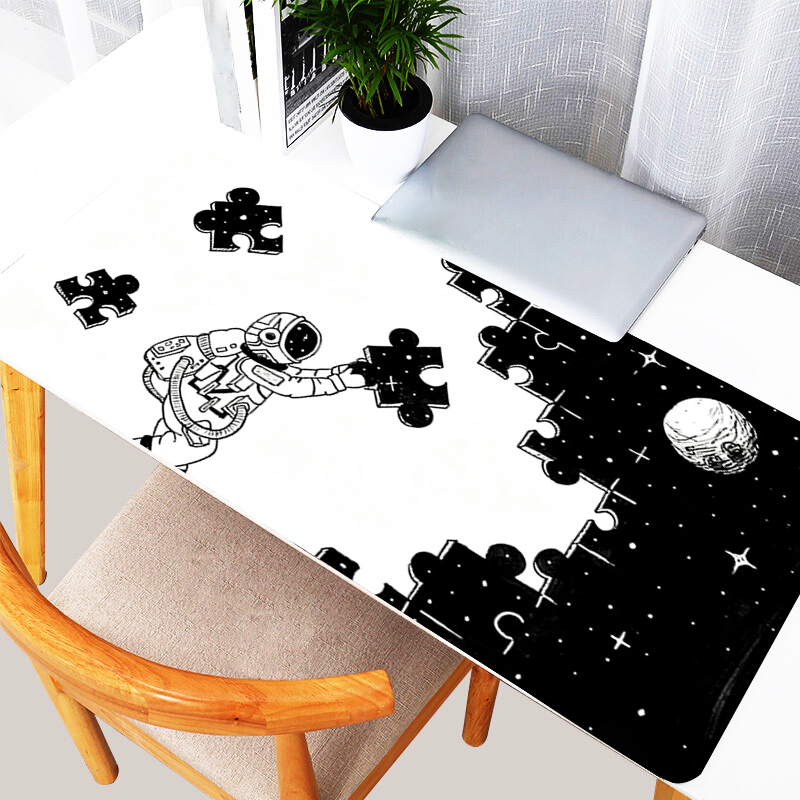 بساط فأرة أسود وأبيض بتصميم رو - مراجعة Gaming Laptop Essential Accessories وسعره