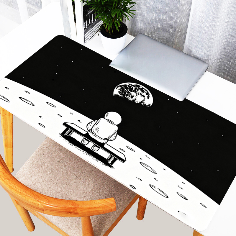 بساط فأرة أسود وأبيض بتصميم رو - مراجعة Gaming Laptop Essential Accessories وسعره