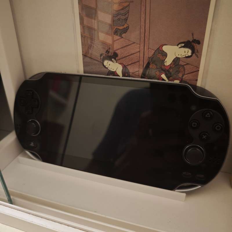 حامل وحدة تحكم الألعاب المحمول - مراجعة Gaming Home Accessories وسعره